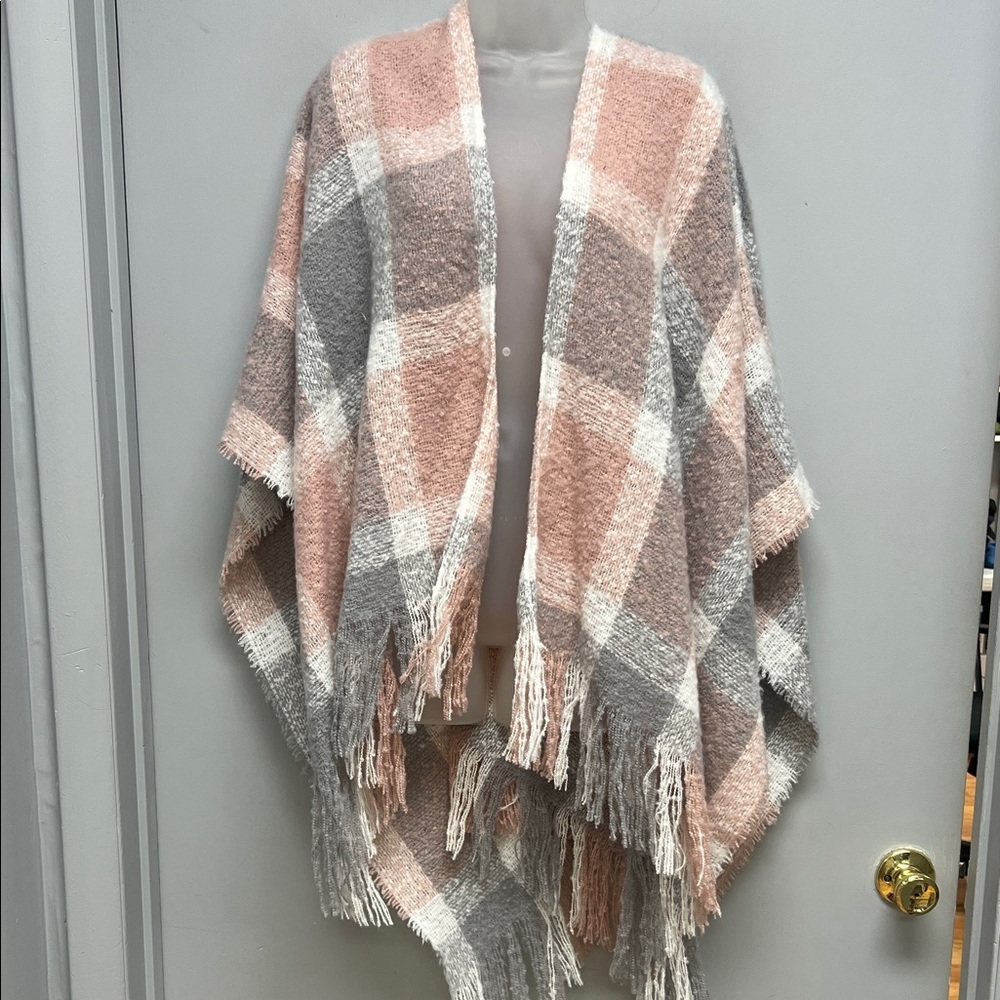 Simply Noelle Soft Textured Shawl in Pink and Gray